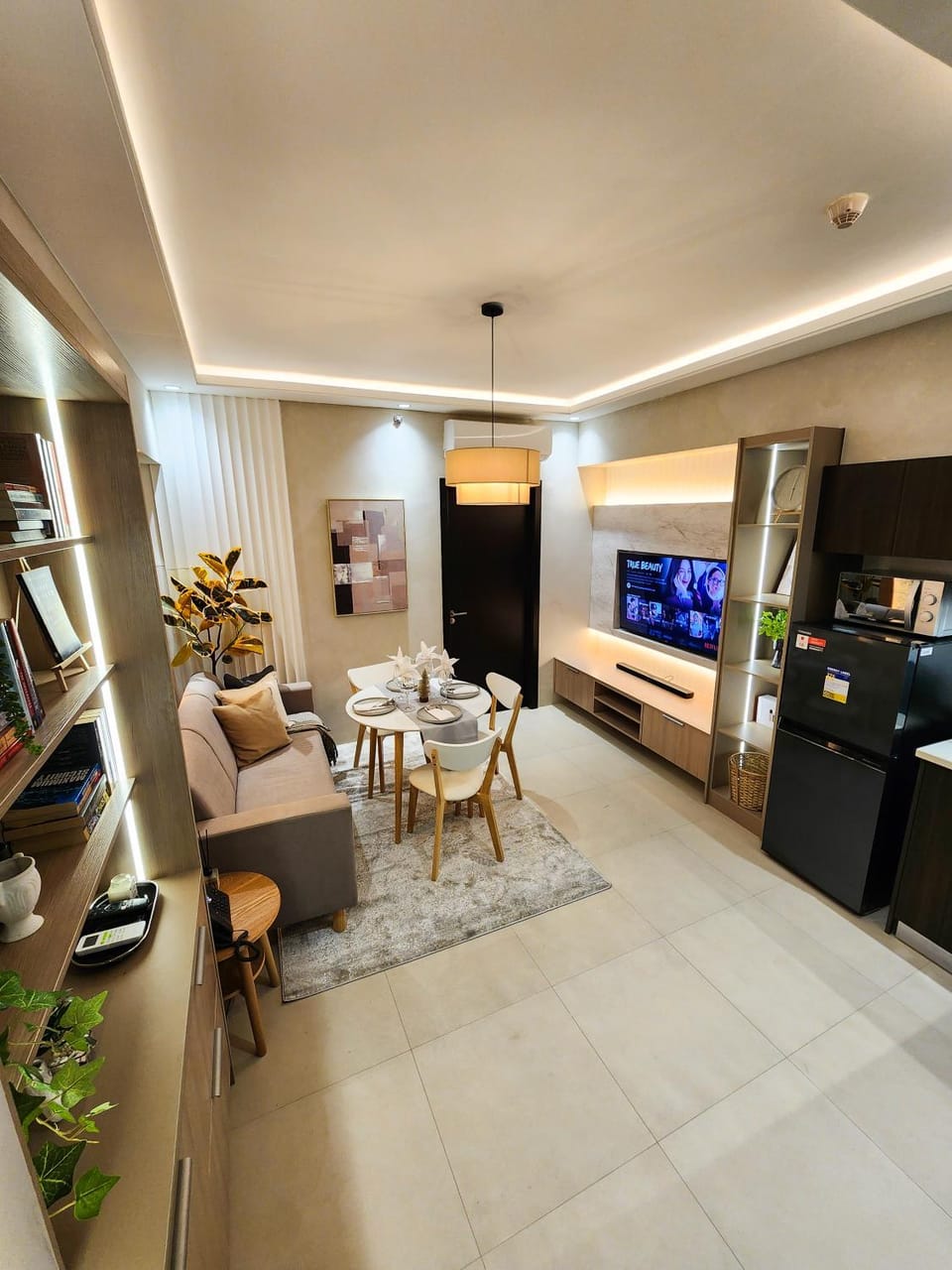 TV and multimedia, Living room, Dining area, Evening entertainment