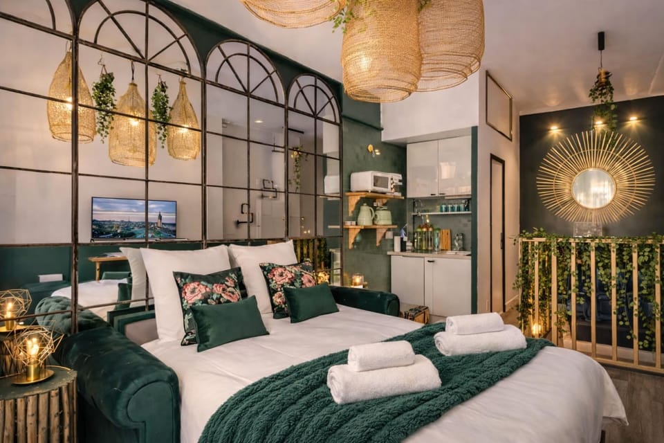 P2- Perfect Escape for 4 Near Montmartre Apartment in Paris