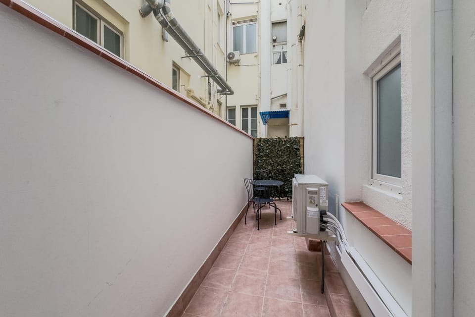Patio, Day