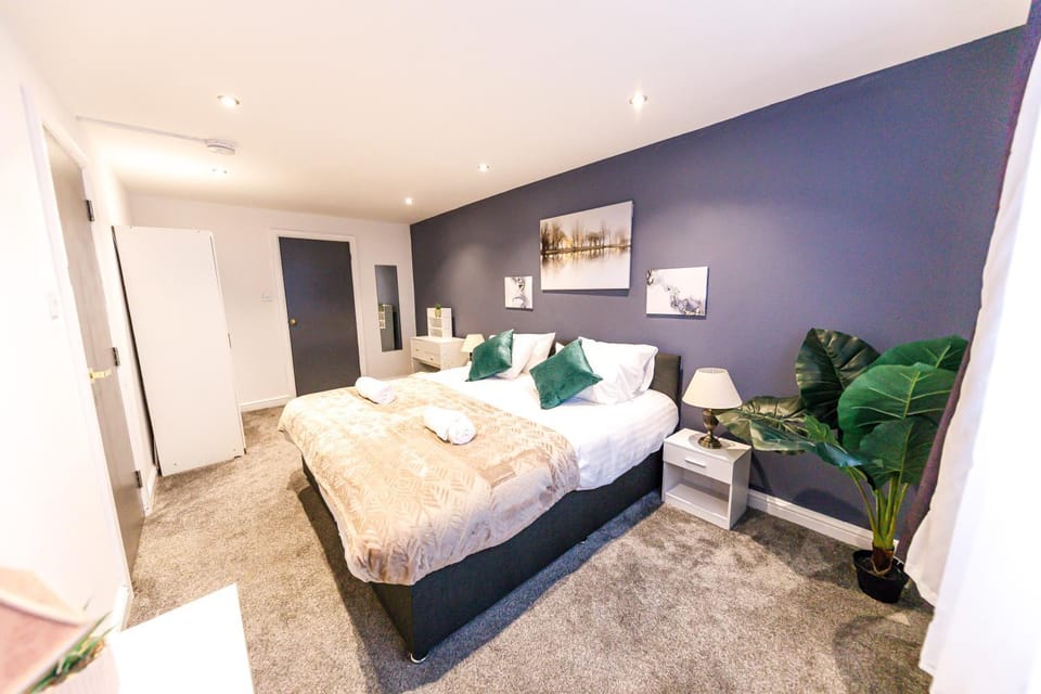 Bed, Bedroom