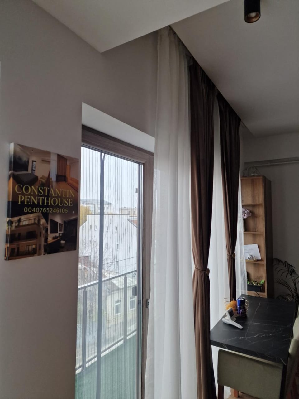 Constantin Penthouse Apartment in Craiova