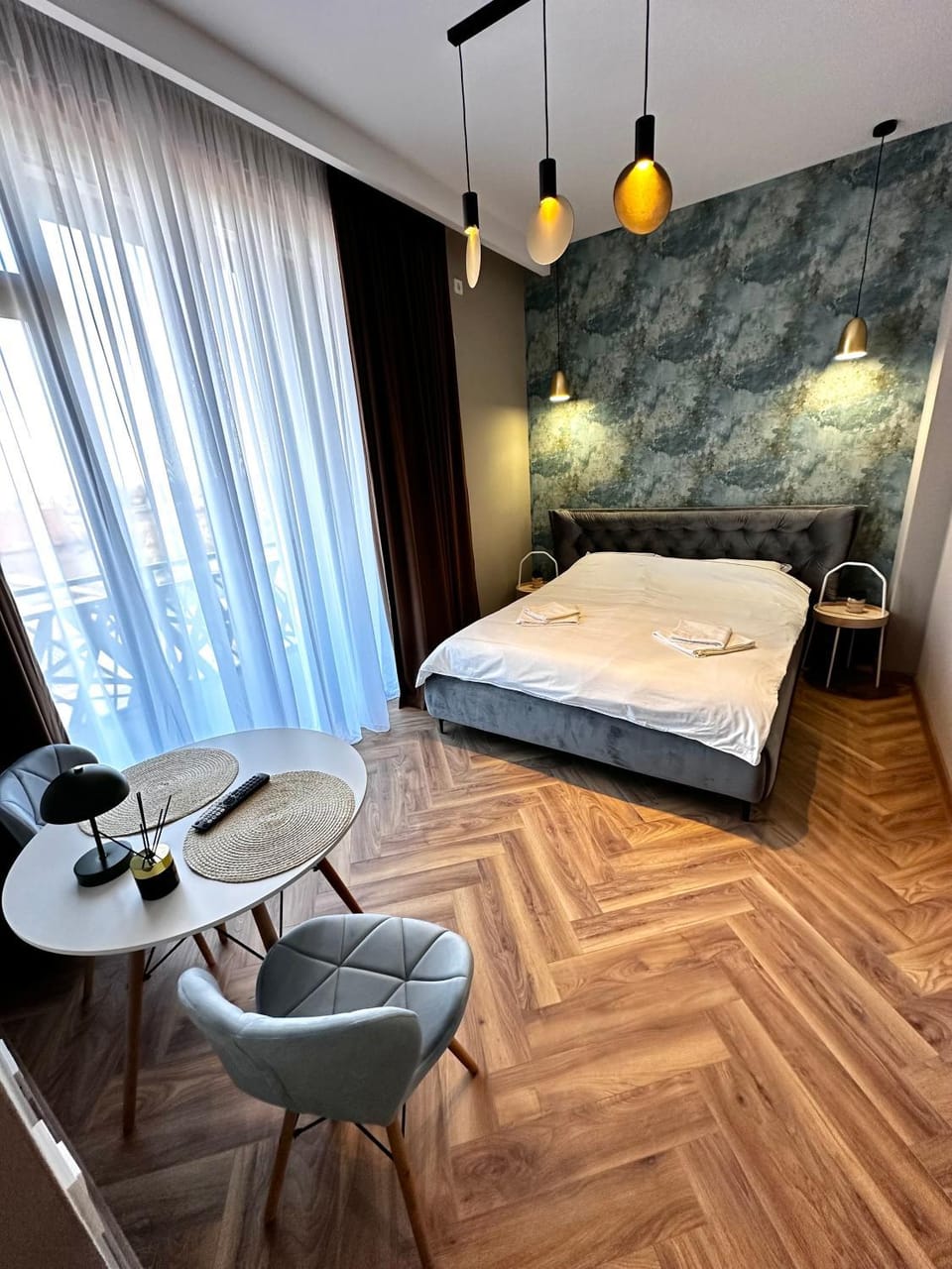 Bed, Photo of the whole room