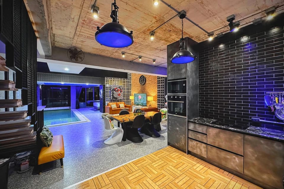 TV and multimedia, Kitchen or kitchenette, Living room, Seating area, Pool view, Swimming pool