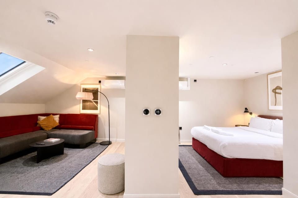 Living room, Seating area, Bedroom