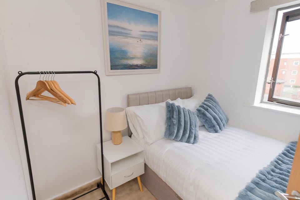 Bed, Bedroom, wardrobe