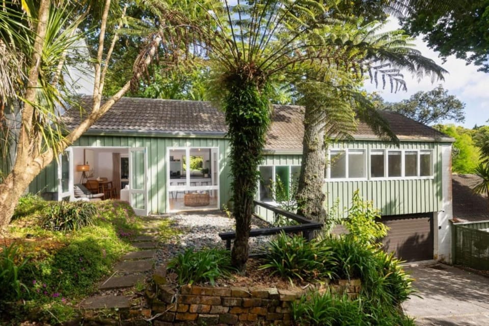 Stylish Remuera Retreat House in Auckland