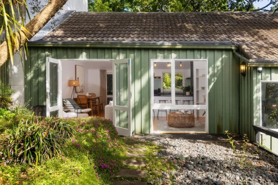 Stylish Remuera Retreat House in Auckland