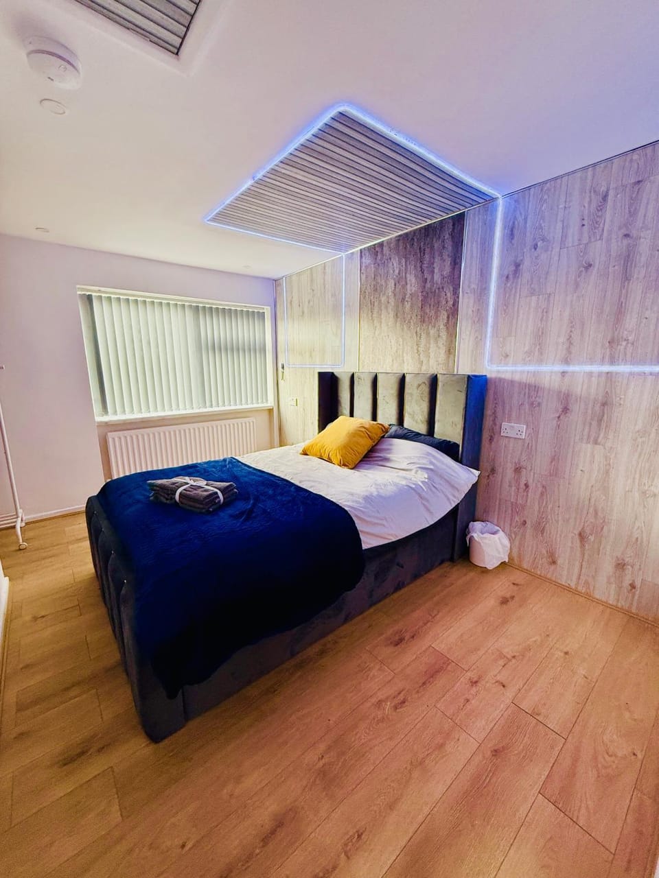 Birmingham City Centre- 9 bed house with free parking Apartment in Birmingham