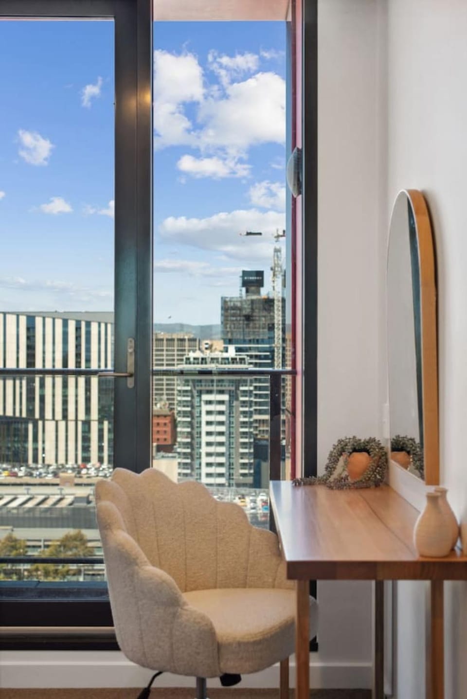 Blue Pool Escape Stunning Views Apartment in Adelaide