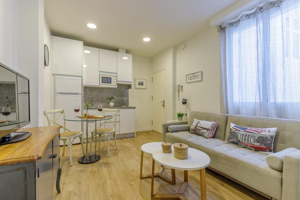 Living room, Dining area, kitchen