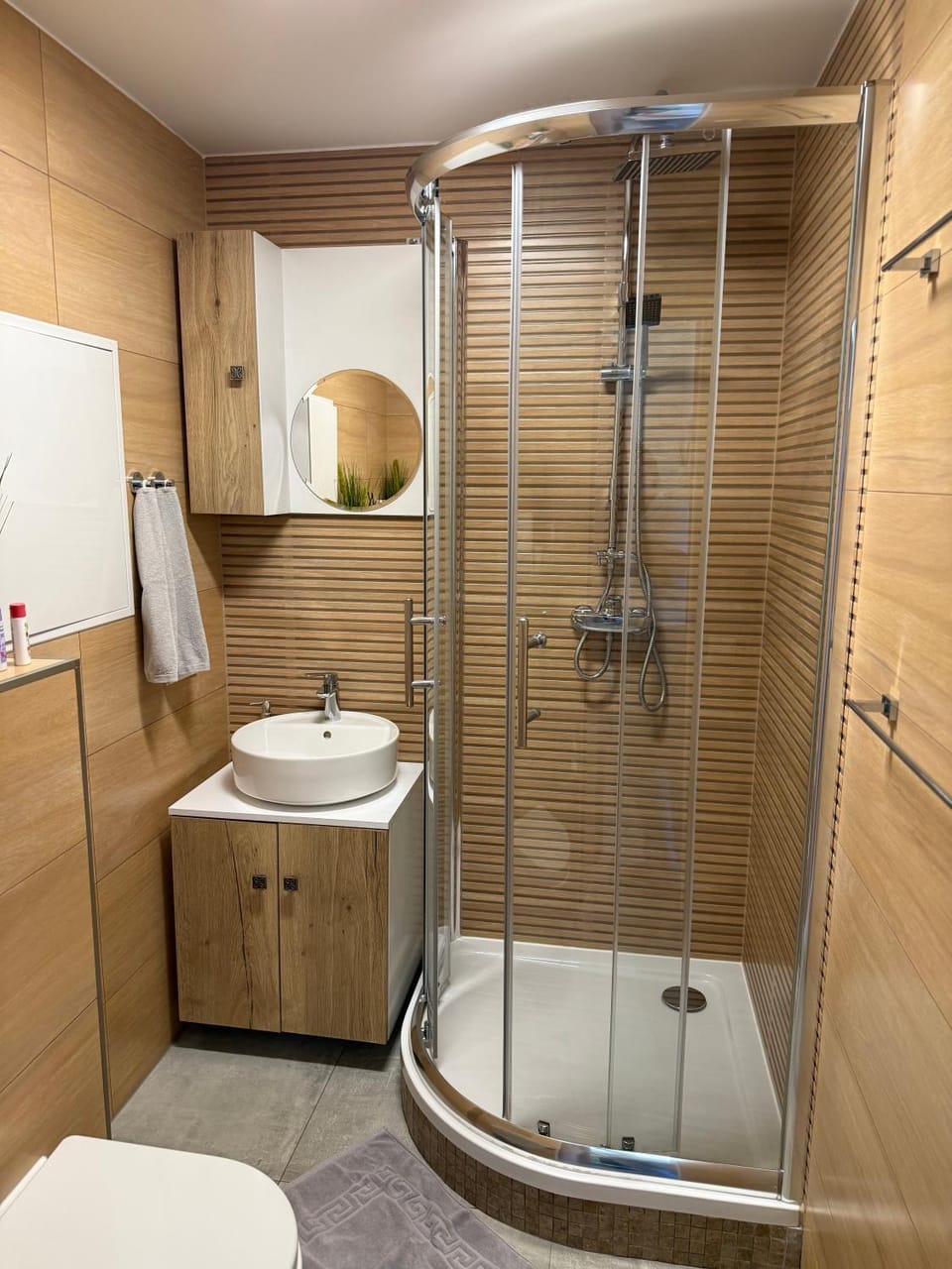 Shower, Bathroom