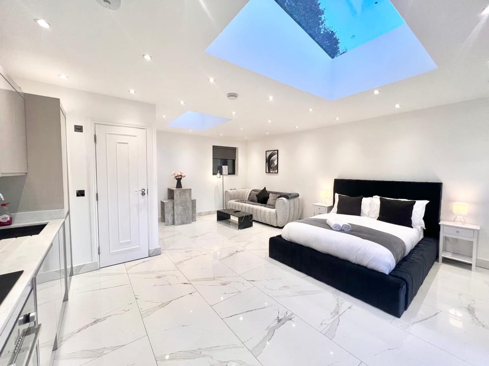 Living room, Bedroom