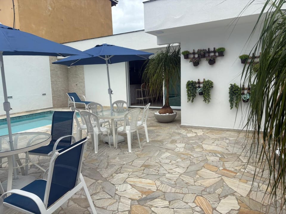 Casa Espaçosa com 5 Quartos Piscina Privativa 300m da Praia Ar condicionado em todos cômodos House in São Sebastião