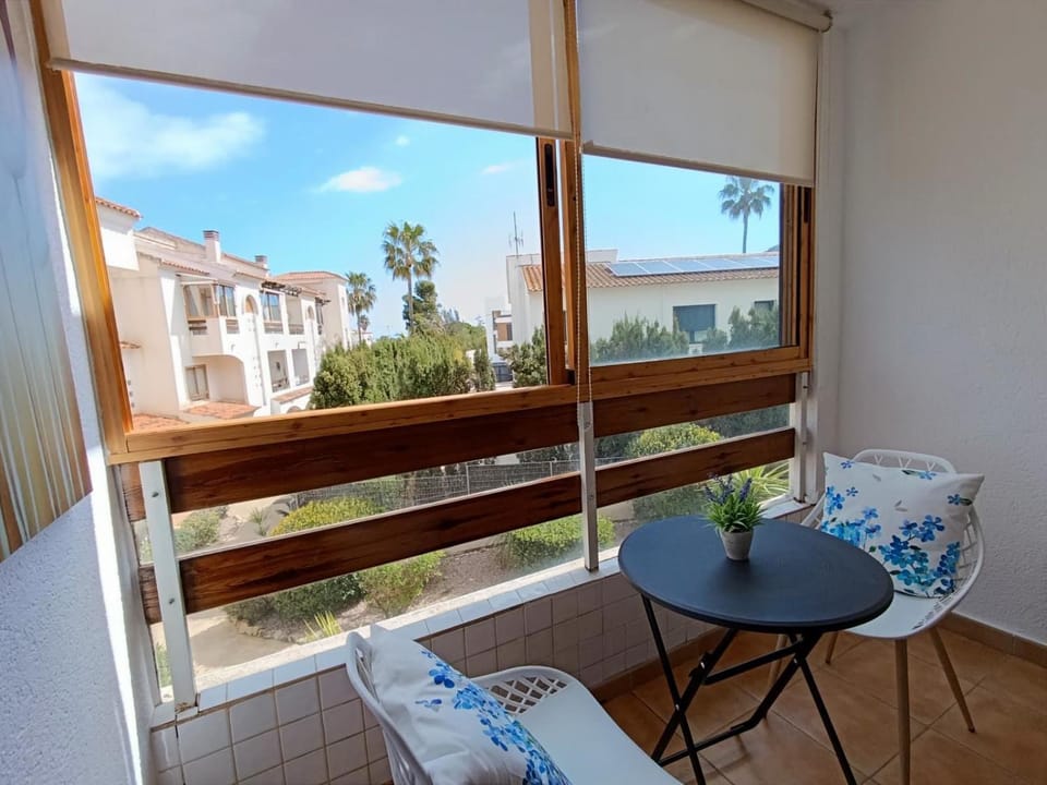 Balcony/Terrace, Garden view