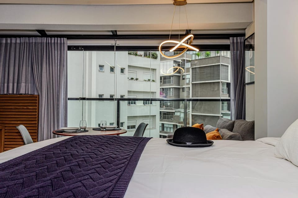 Bed, Day, Balcony/Terrace, Living room, Photo of the whole room, Seating area, Dining area, Bedroom