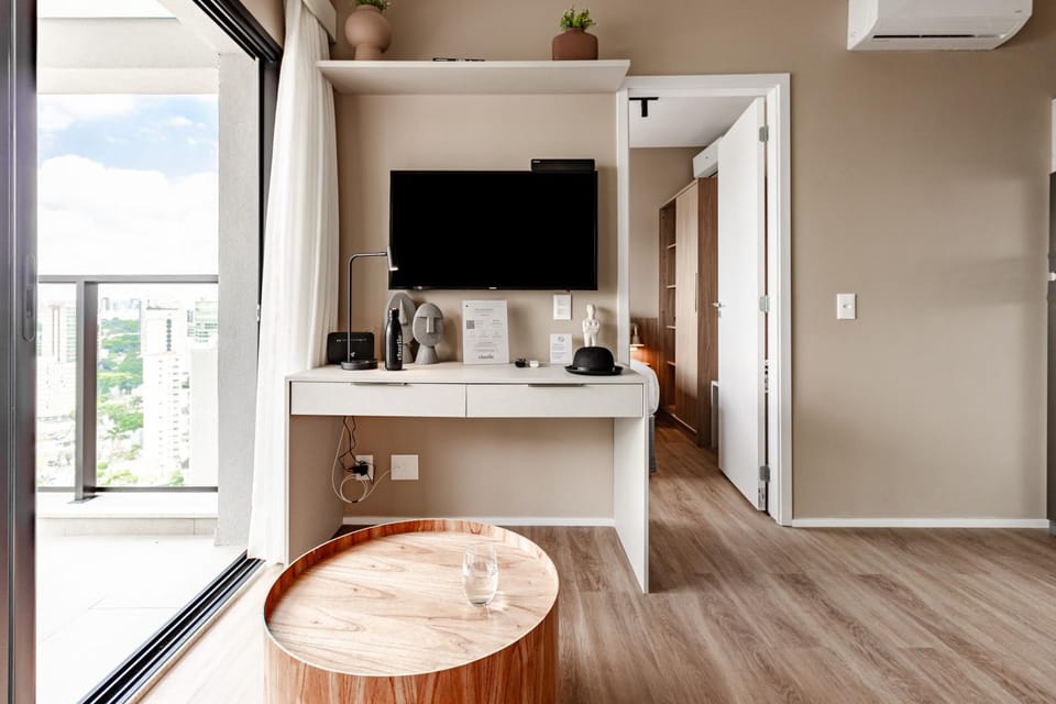 Day, TV and multimedia, Balcony/Terrace, air conditioner