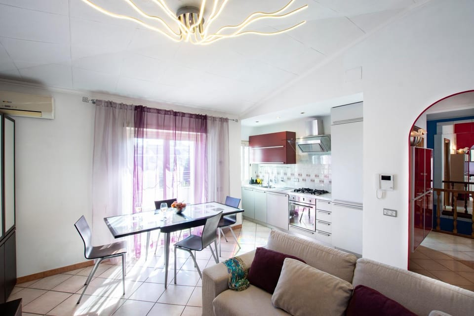 Balcony/Terrace, Kitchen or kitchenette, Living room, Seating area, Dining area, dishwasher, heating, internet, internet, oven, pet friendly, stove, air conditioner
