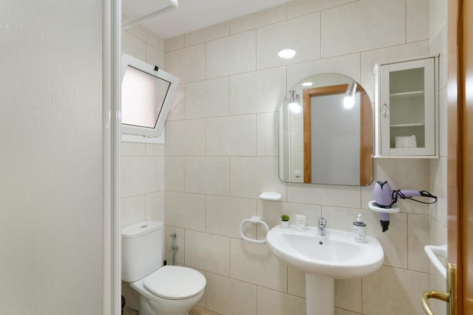 Bathroom, Living room