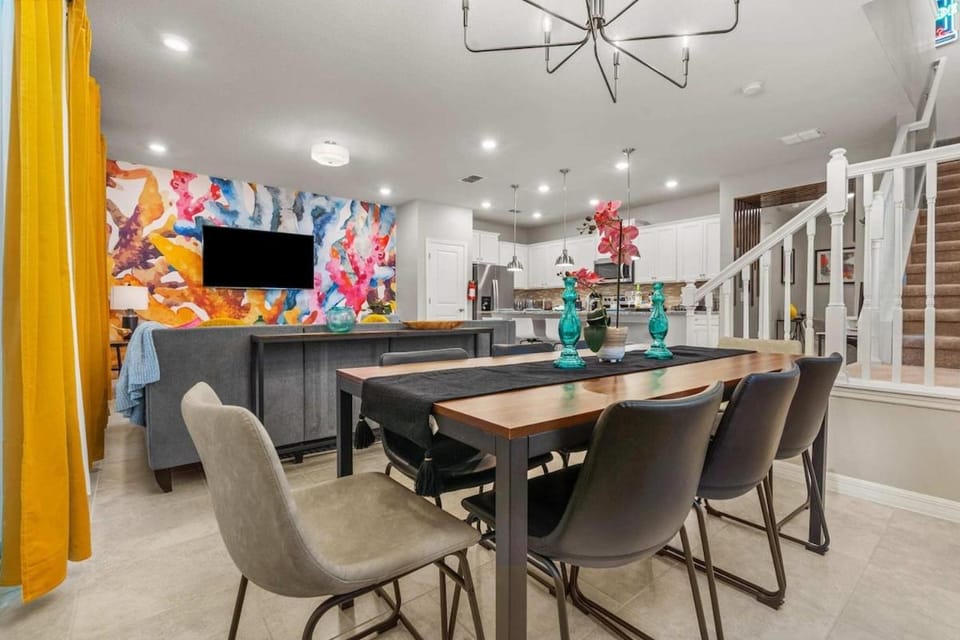 Disney Retreat w Pool, Arcade Themed Rooms House in Four Corners