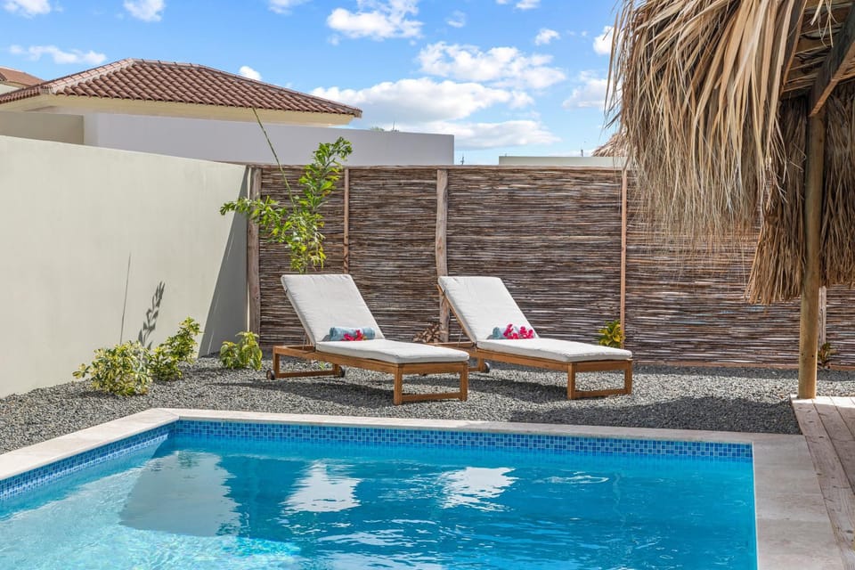 Day, Pool view, Swimming pool, sunbed