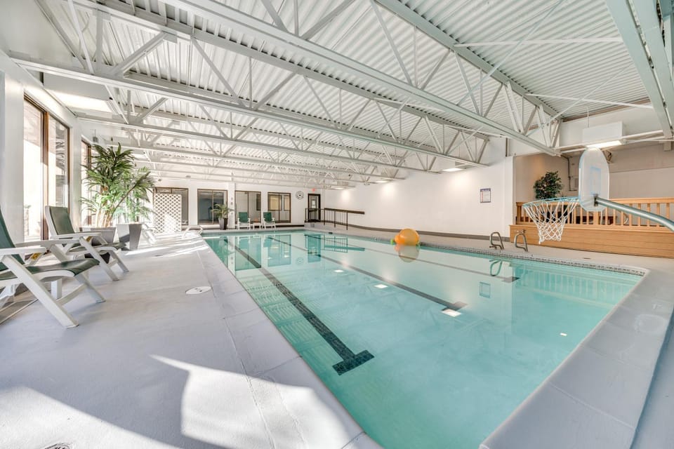 2 Mi to Winter Park Resort: Condo w/ Pool Access! House in Fraser
