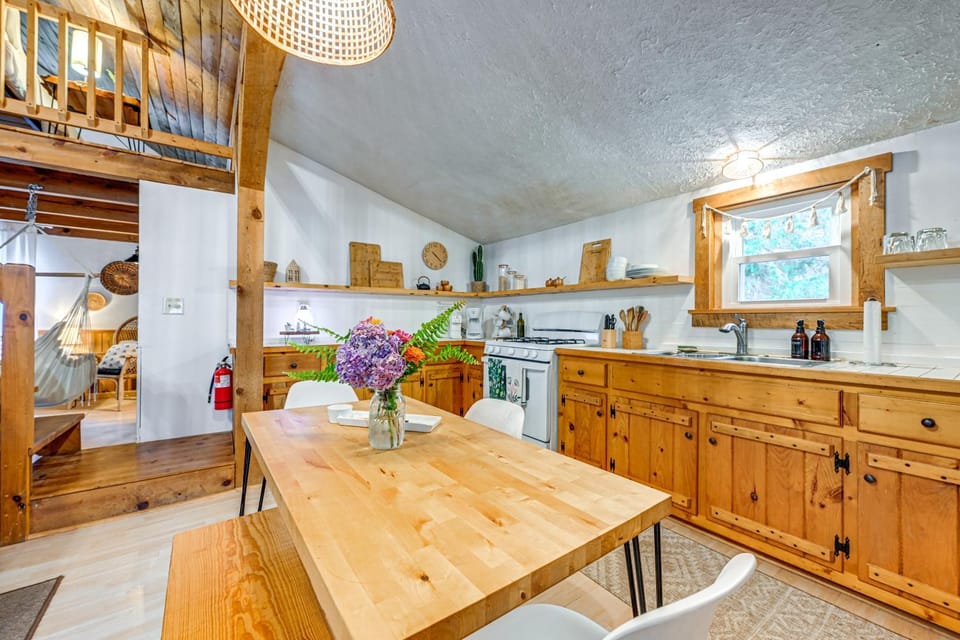 Fish & Water Raft: Cabin Near Lake Santeetlah Cabin in Stecoah