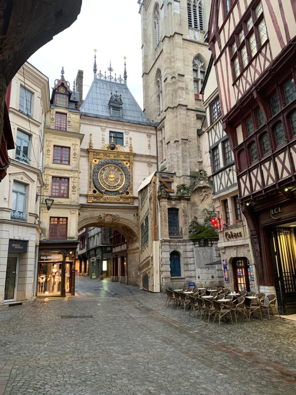 Le Clocher Apartment in Rouen