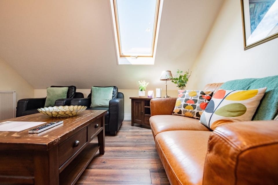 Communal lounge/ TV room, Living room