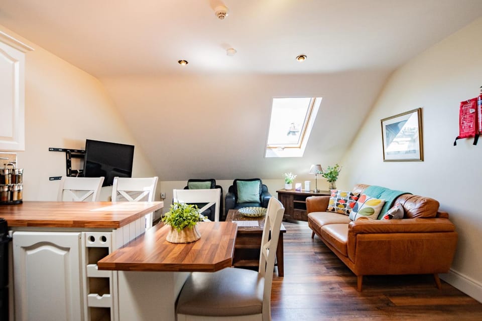 Communal lounge/ TV room, Living room