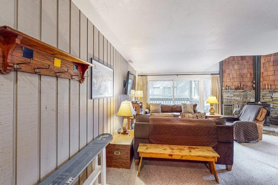 Sierra Park Villas 56 L Apartment in Mammoth Lakes