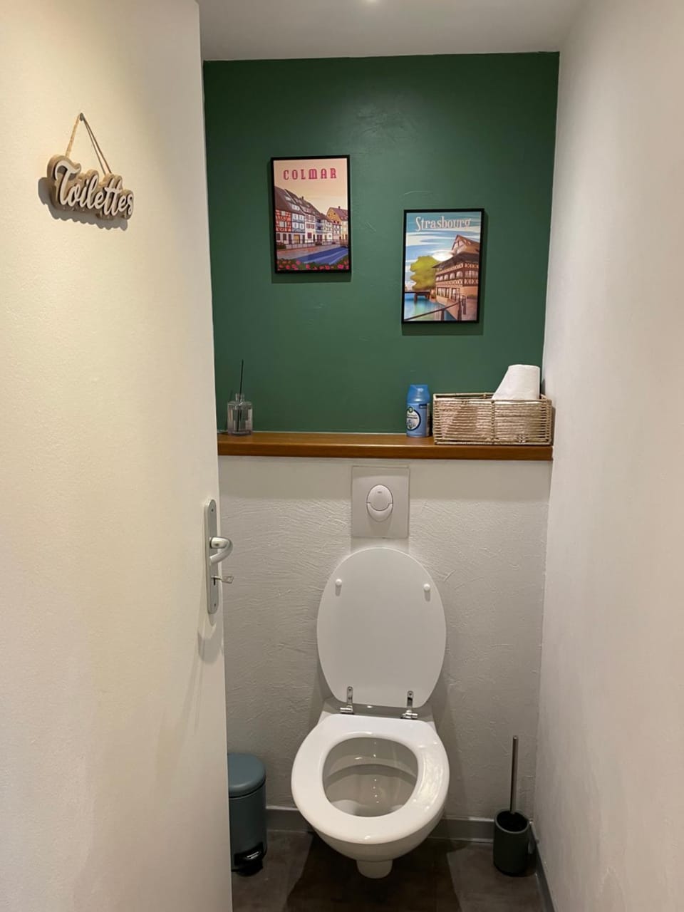 Toilet