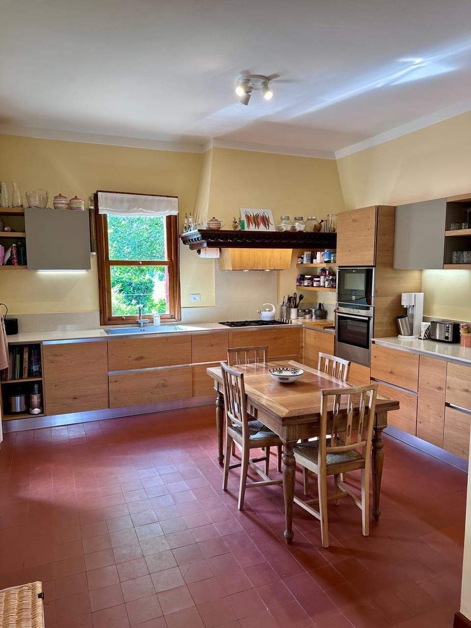 Asolo Villa Huge Garden & Walk to Town Apartment in Asolo