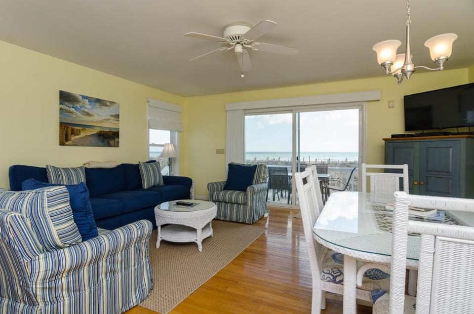 Stephens by Bryant Real Estate House in Wrightsville Beach