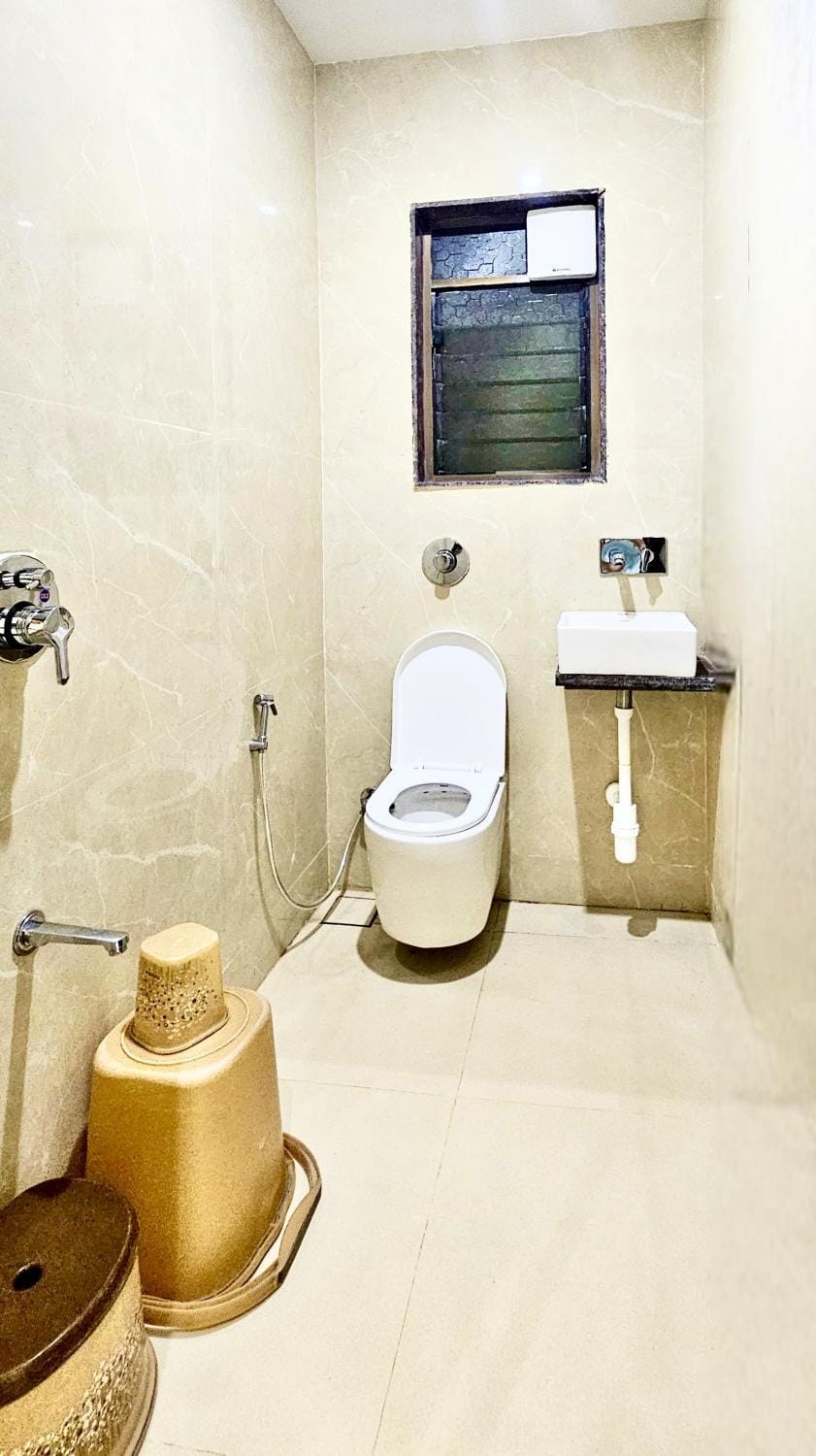 Toilet, Bathroom