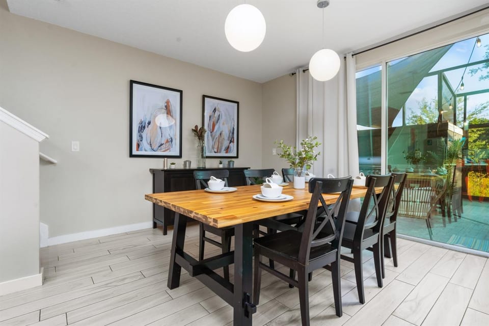 Kid-Approved Stay Pool, Parks & Themed Rooms! House in Kissimmee