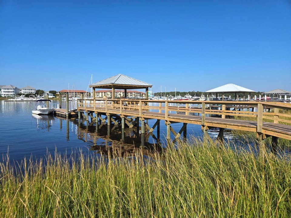 Carolina Joy by Bryant Real Estate House in Carolina Beach