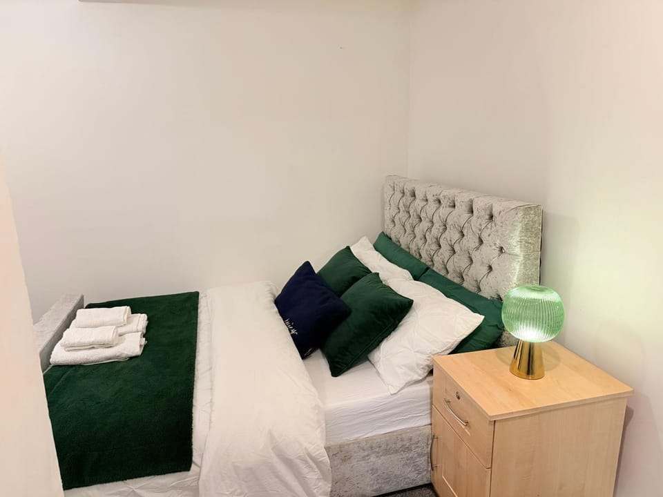 1 Luxe Bed Apt GView Derby City Apartment in Derby