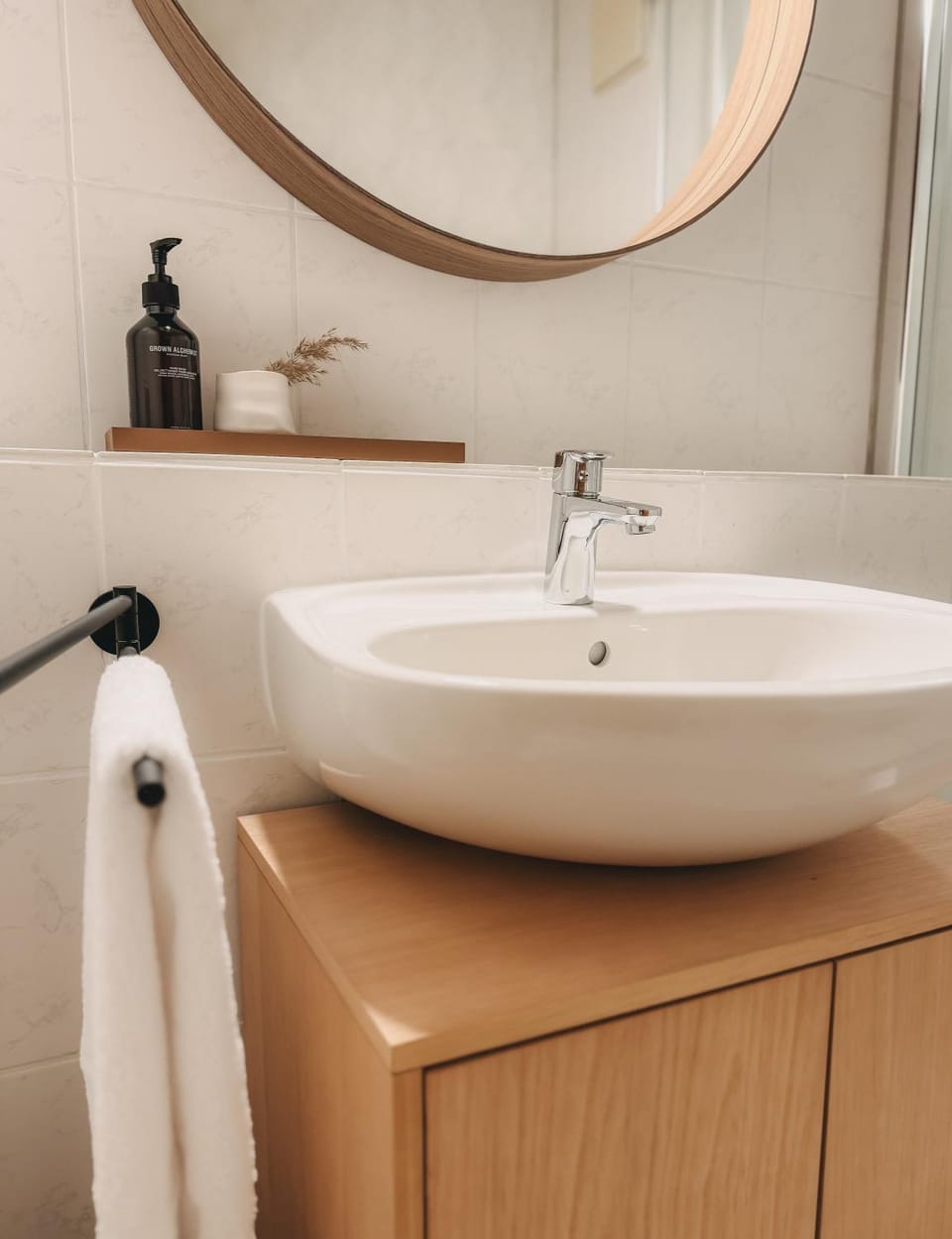 Bathroom, towels
