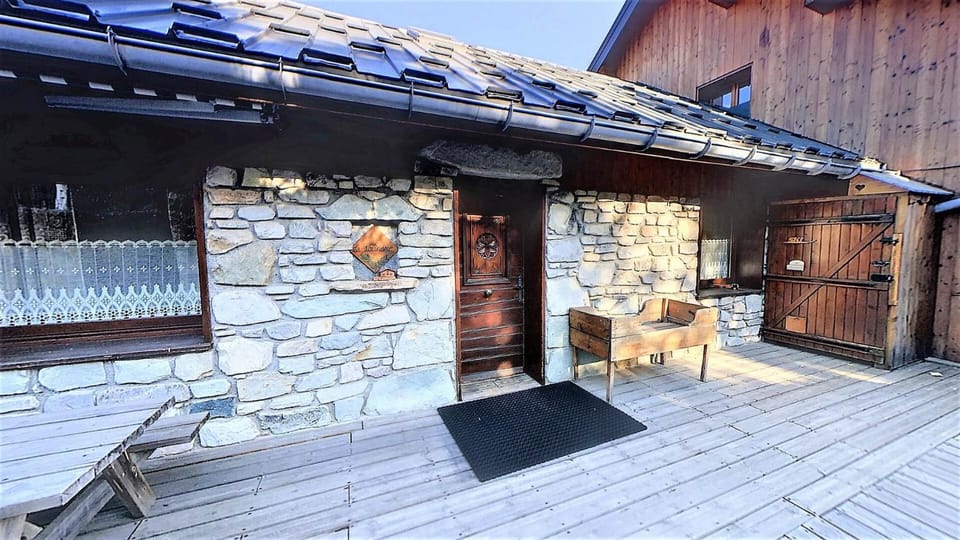 Résidence La Louviere - Appartement dans Chalet pour 12, proche pistes MAE-6671 Apartment in Villarembert