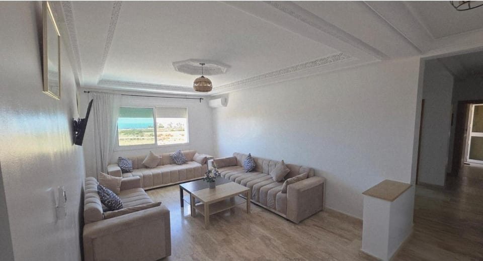Appartement 2 avec piscines, vue sur mer et accès à la plage à Achakar Hill, Tanger Apartment in Tangier