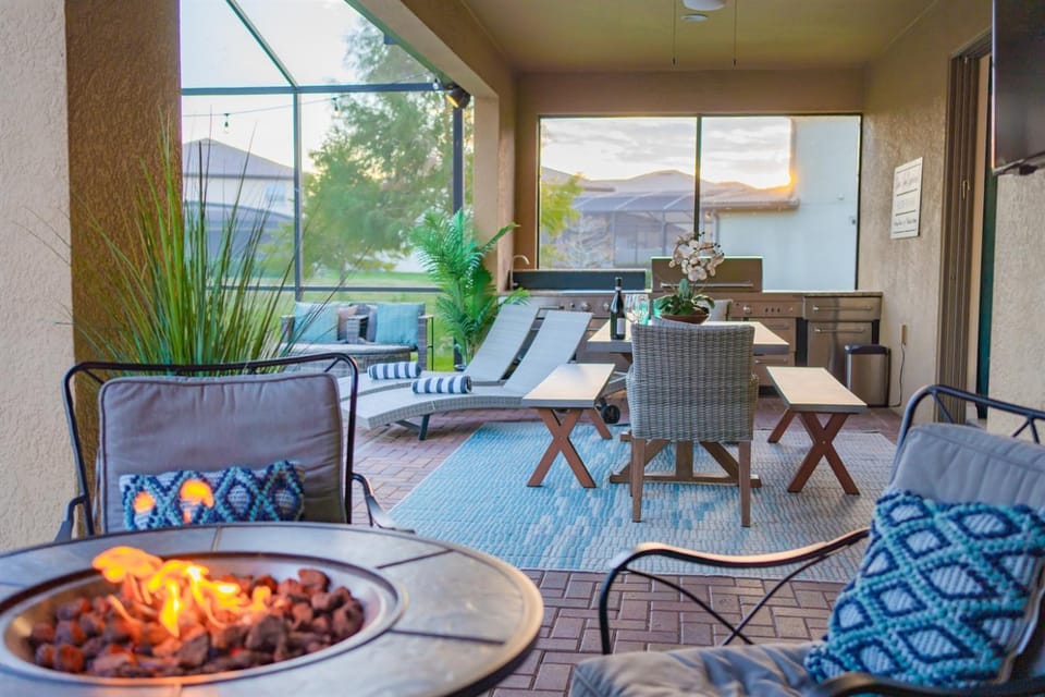 Sleeps 21 Fully Loaded Themed Rooms House in Osceola County