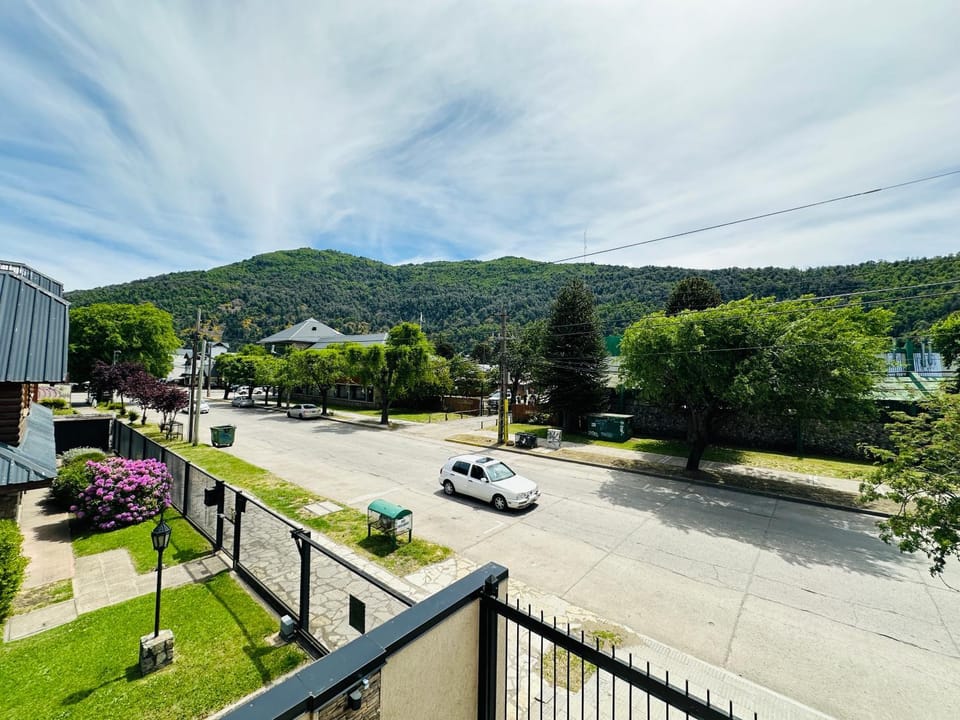 Neighbourhood, Natural landscape, Mountain view, Street view, Location