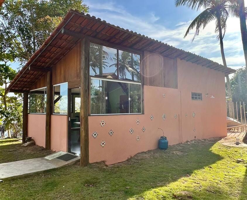 Studio Salmão, beira da água, área Gourmet - Mar Doce! House in State of Bahia