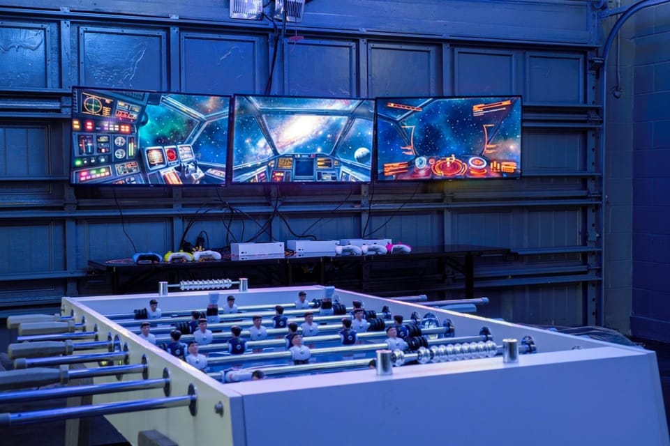 Themed Kids Rooms, King Suites, Pool Game Room House in Four Corners