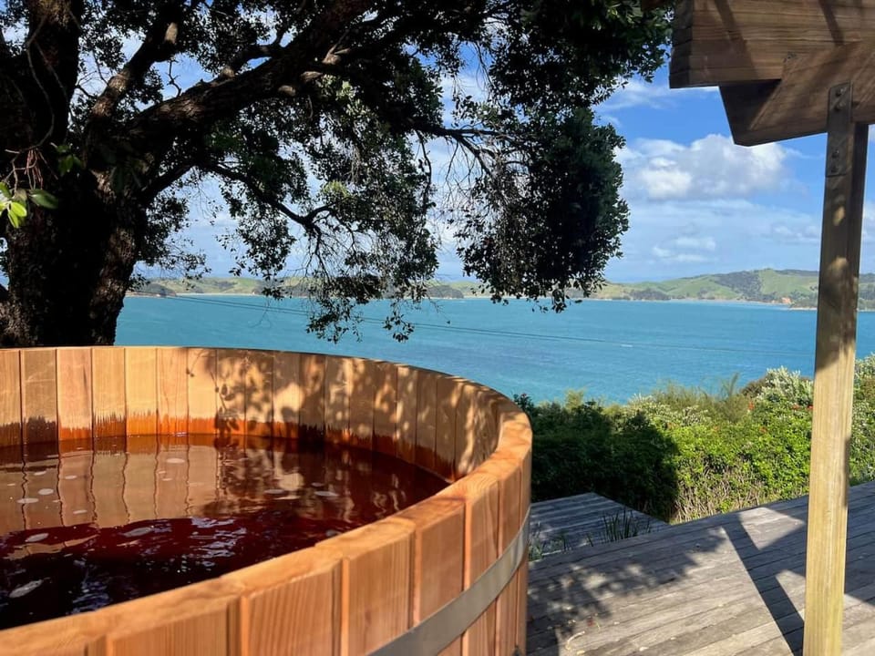THE SANCTUARY - Coast & Country House in Auckland Region