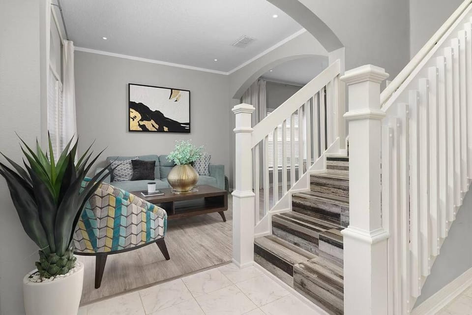 Luxurious 4 Bedroom Home with Pool near Disney House in Four Corners