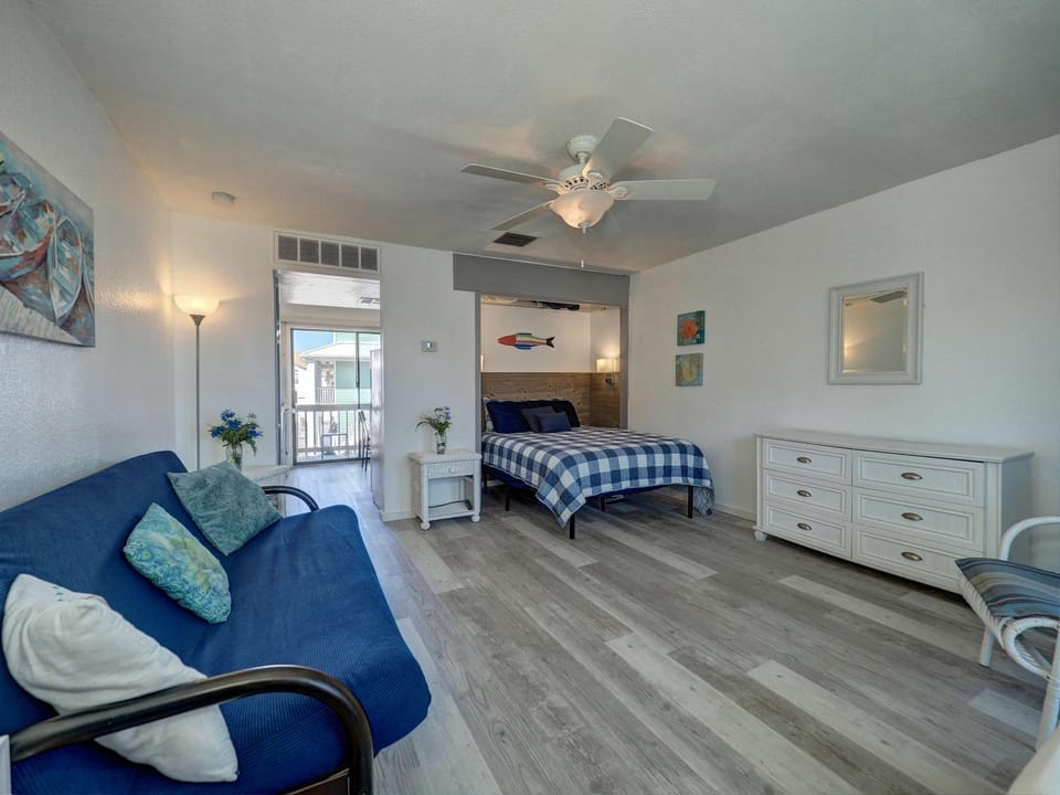 Couples Retreat Pool Steps to Beach Boat Slip House in North Padre Island