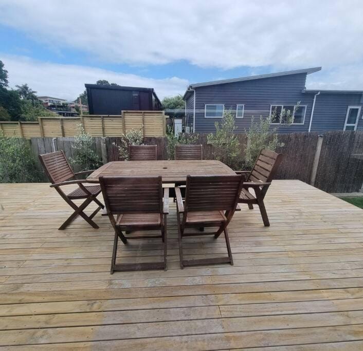 Modern Bach House in Bay Of Plenty