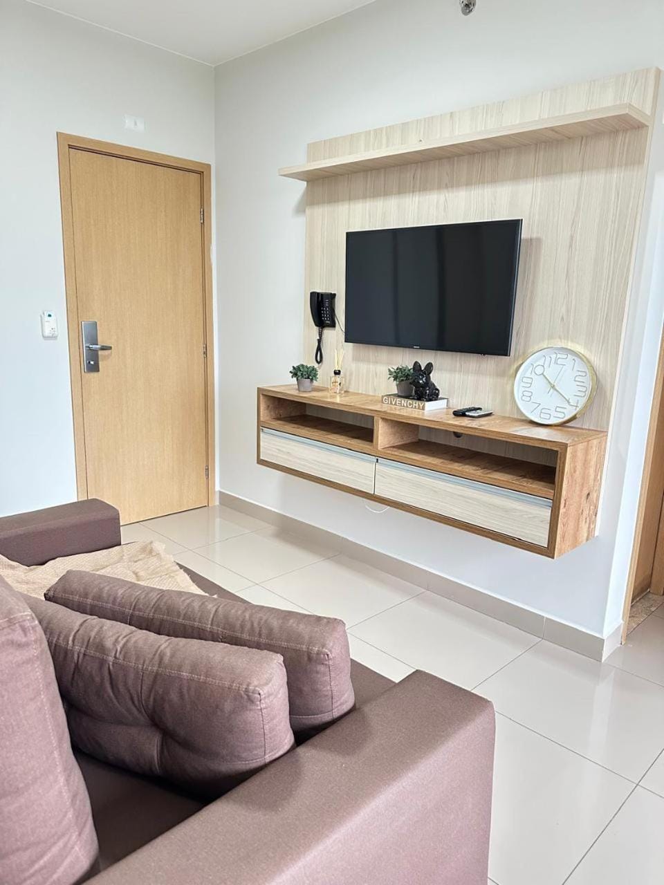 TV and multimedia, Living room
