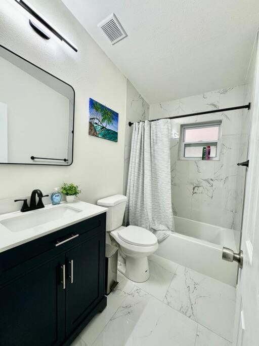 Pool home - new, spacious, central and close to beach House in Seminole